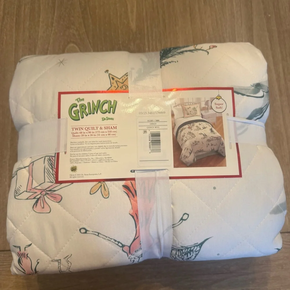 The Grinch Twin Quilt & Sham Classic Christmas Holiday Bedding White Green Red**
